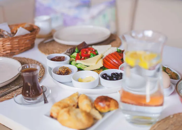 Elin Alacati Çeşme