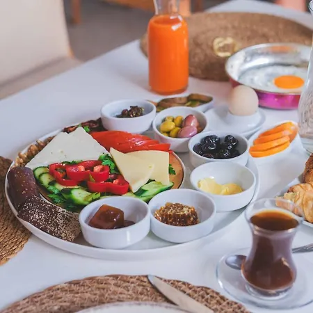 Elin Alacati Hotel