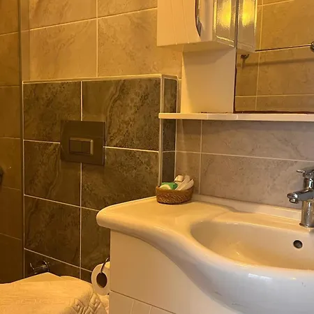 Elin Alaçatı Otel *