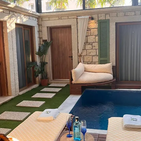 Elin Alacati Hotel