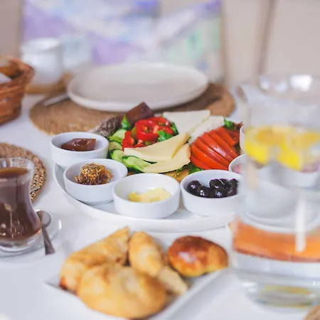 Elin Alaçatı Çeşme