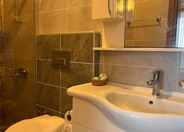 Elin Alacati فندق *