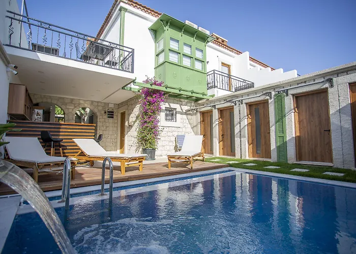 Elin Alacati فندق